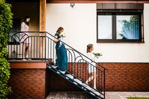 pan młody, panna młoda, przygotowania ślubne, ślub, wesele, fotograf ślubny, reportaż ślubny, garnitur, świadek