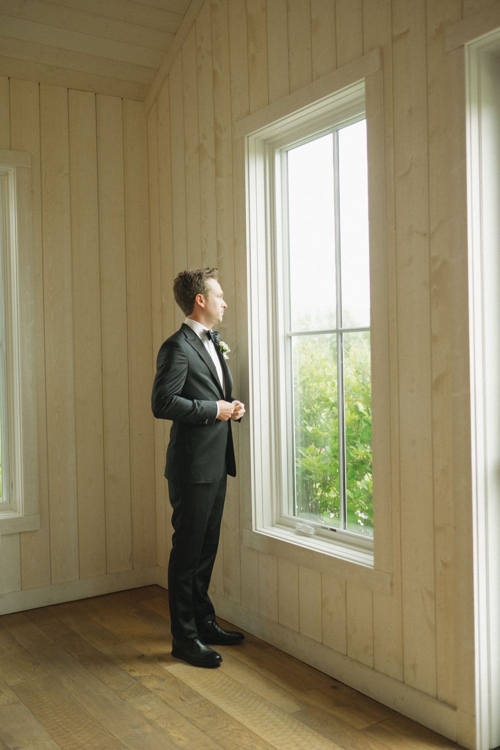 A beautiful, elegant wedding day. Straight out of a storybook.