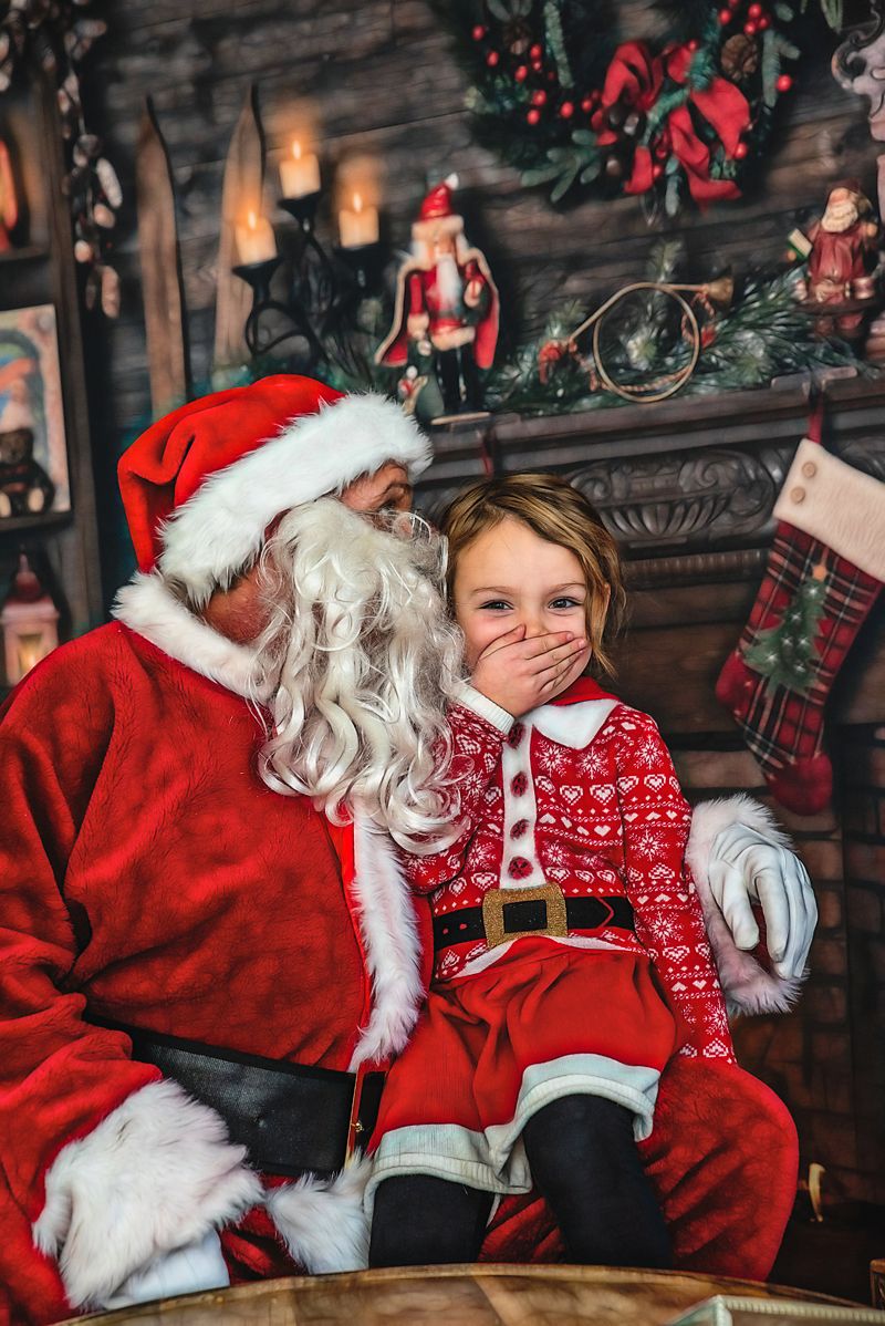 utah child photographer offering santa photos with a santa photo experience