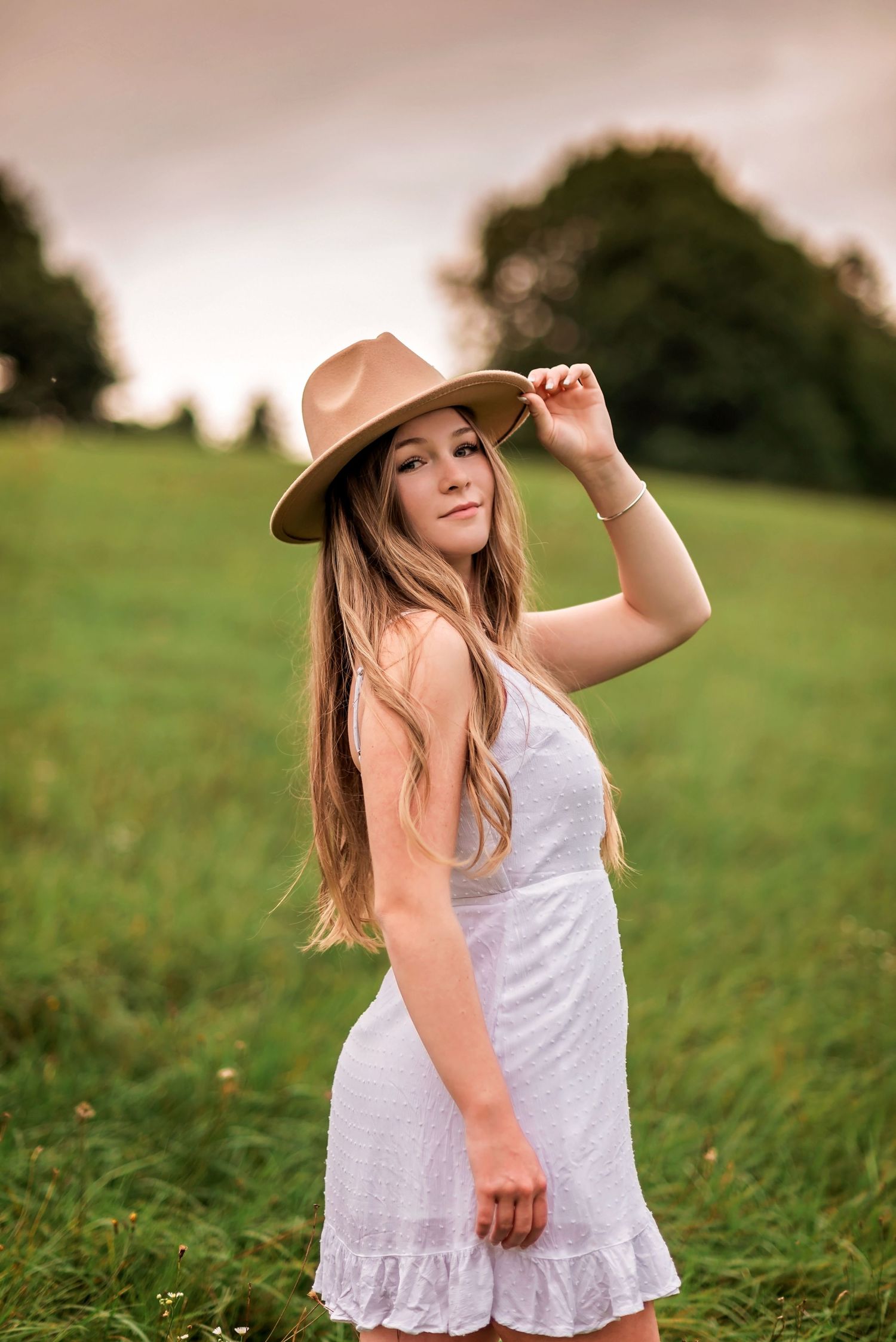 central MA boho senior photo session