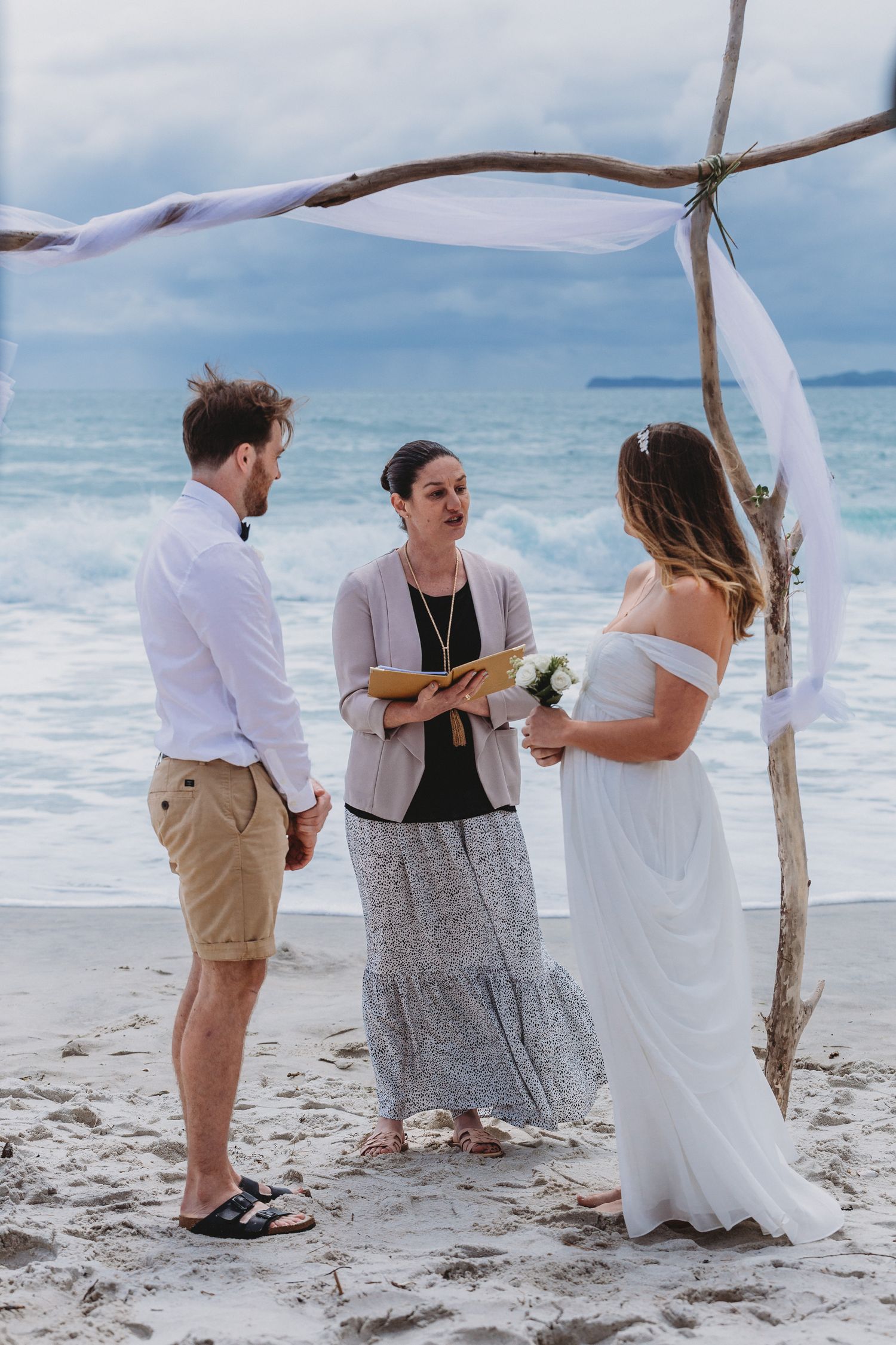 Whangapoua beach wedding in Coromandel by wedding photographer Jenna James