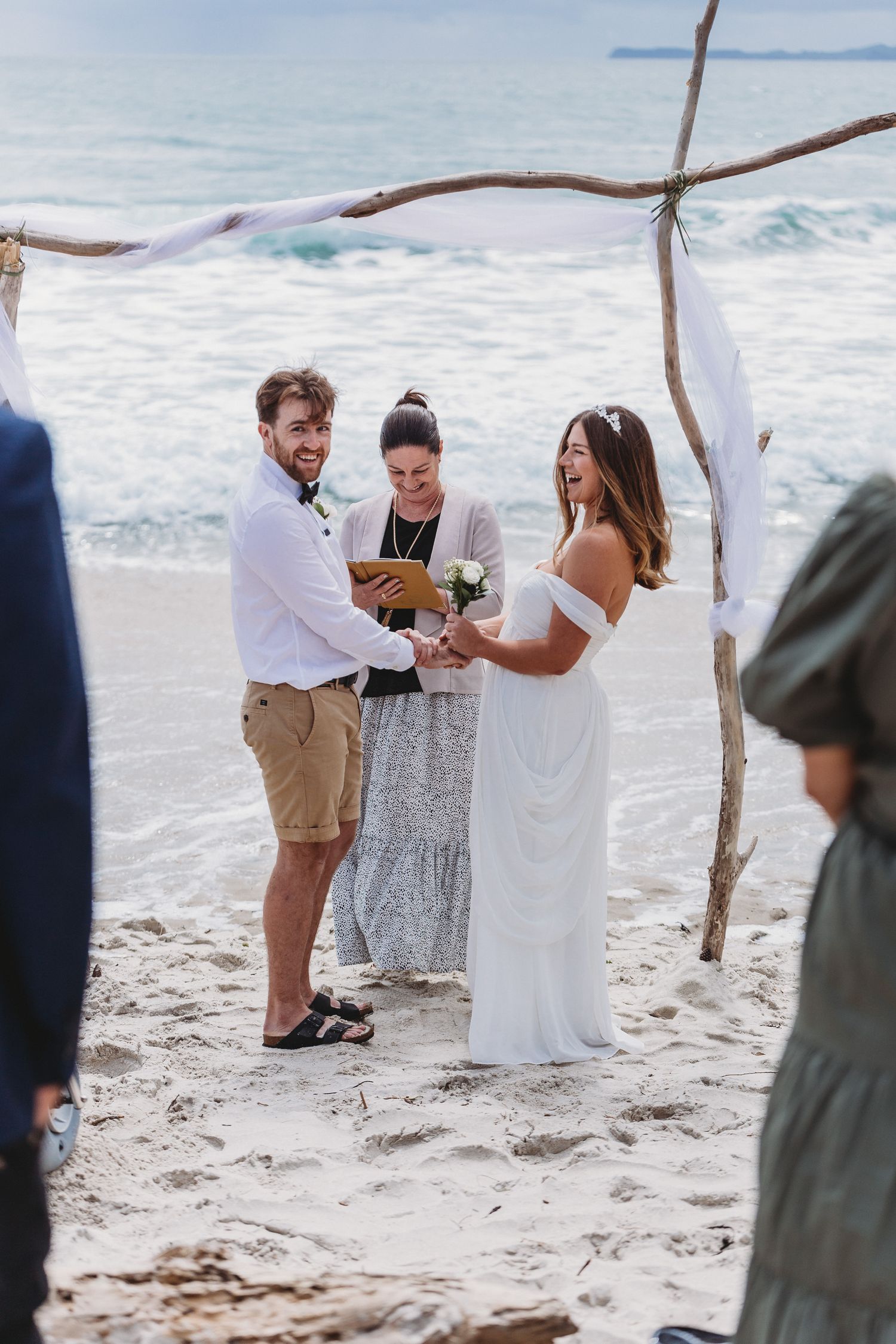 Whangapoua beach wedding in Coromandel by wedding photographer Jenna James