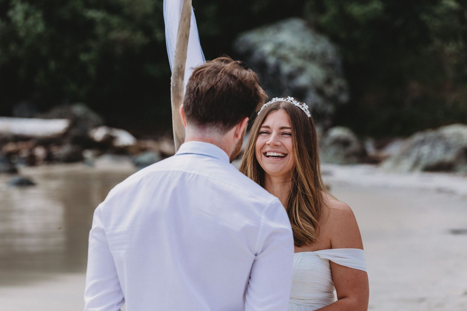 Whangapoua beach wedding in Coromandel by wedding photographer Jenna James