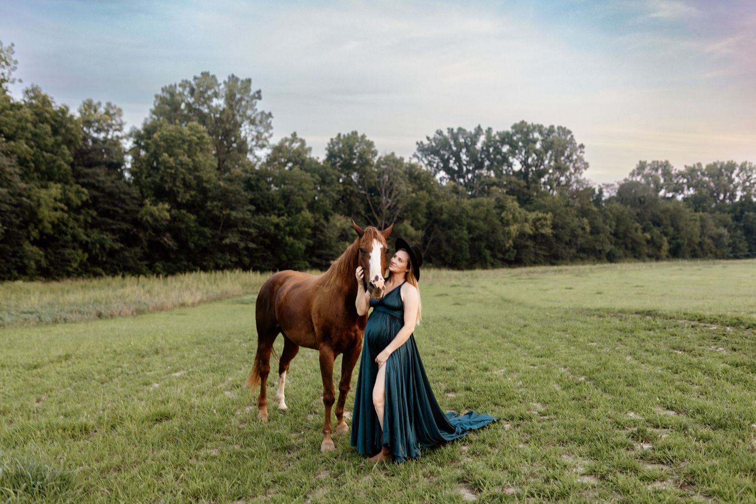 Maternity Photographer in Fort Wayne Indiana
