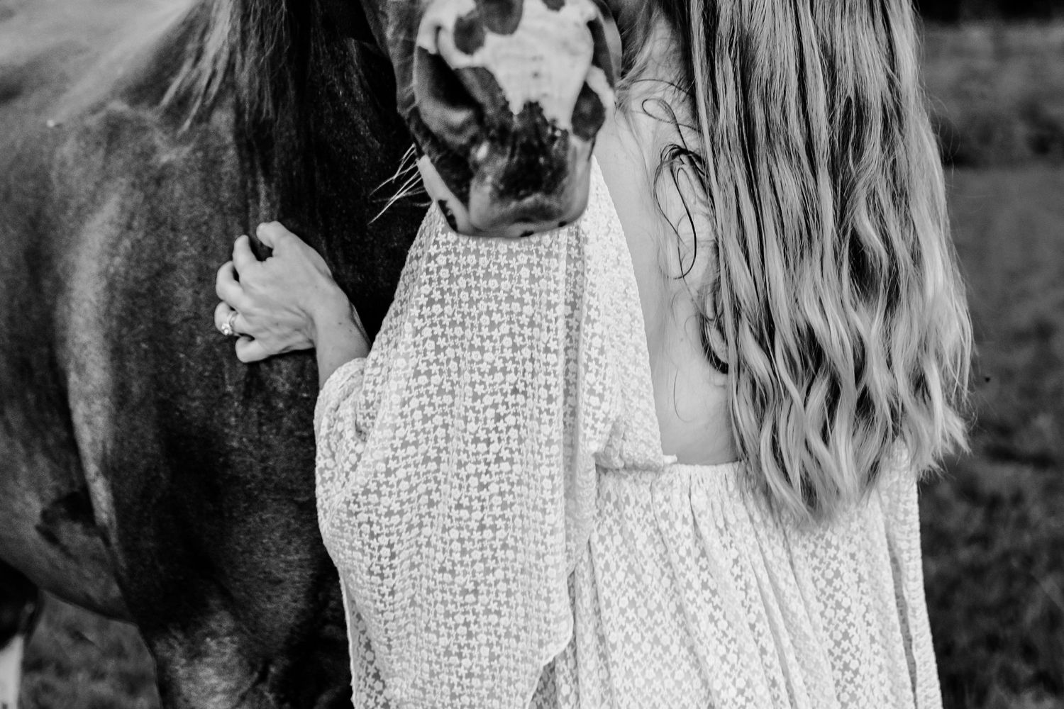 Maternity Photographer in Fort Wayne Indiana