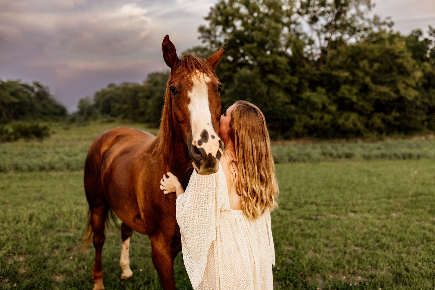 Maternity Photographer in Fort Wayne Indiana