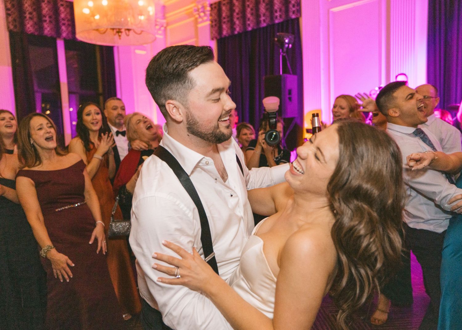 Richmond Virginia wedding photography videography Philadelphia bride bridal paper and gold weddings Emily Butz photo