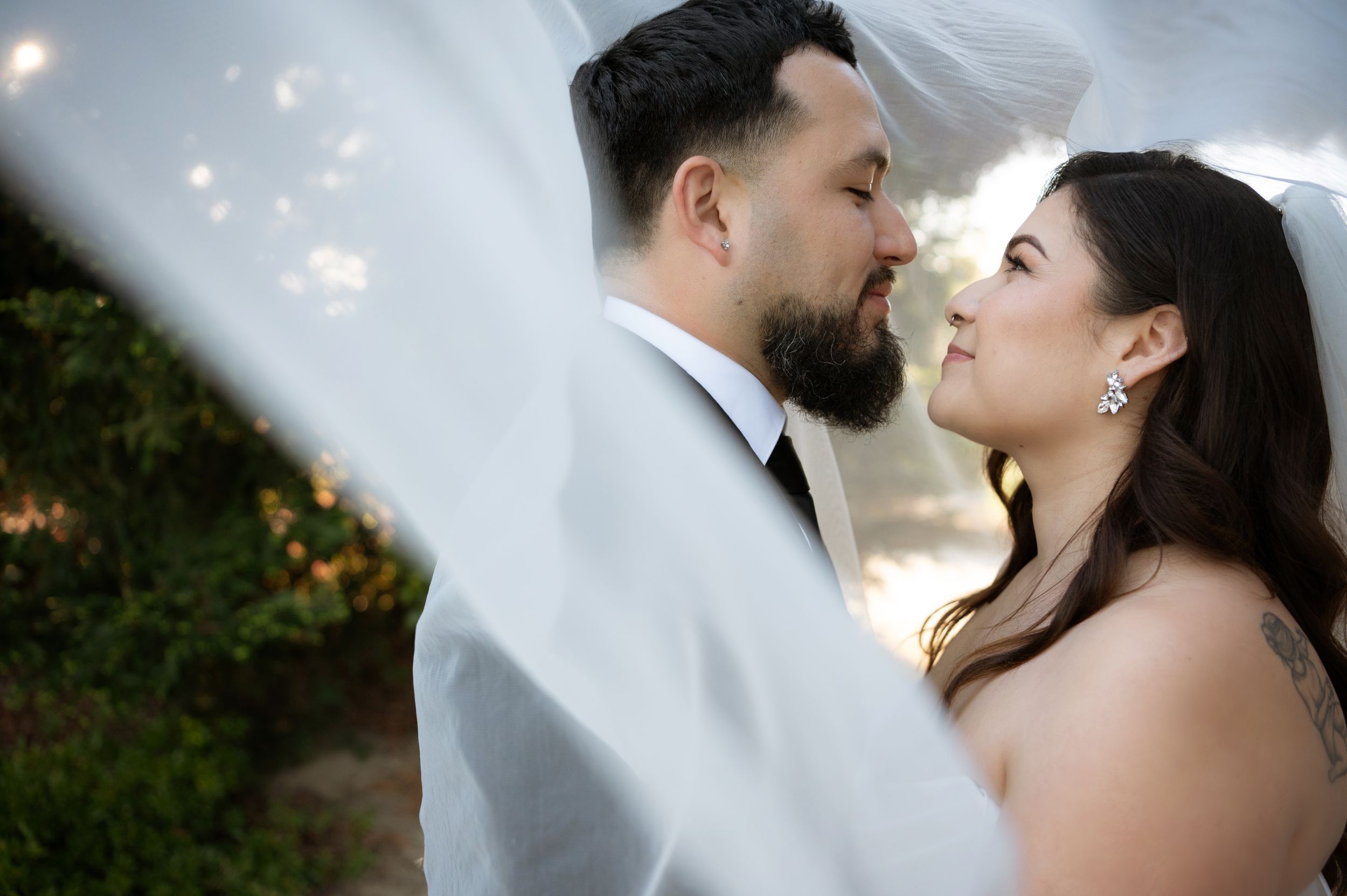 Wedding bridal veil photography in California.