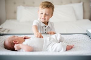 sibling love, sibling pose