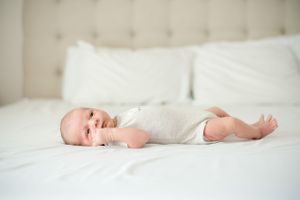 simle newborn pose