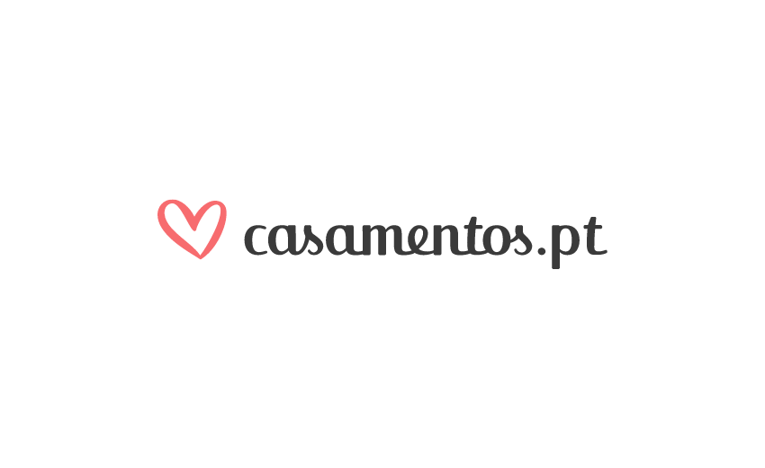 Logo for Casamentos.pt wedding planning website in red and black text.