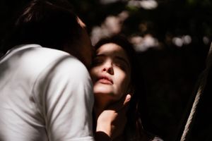 Séance couple intimiste en exterieur