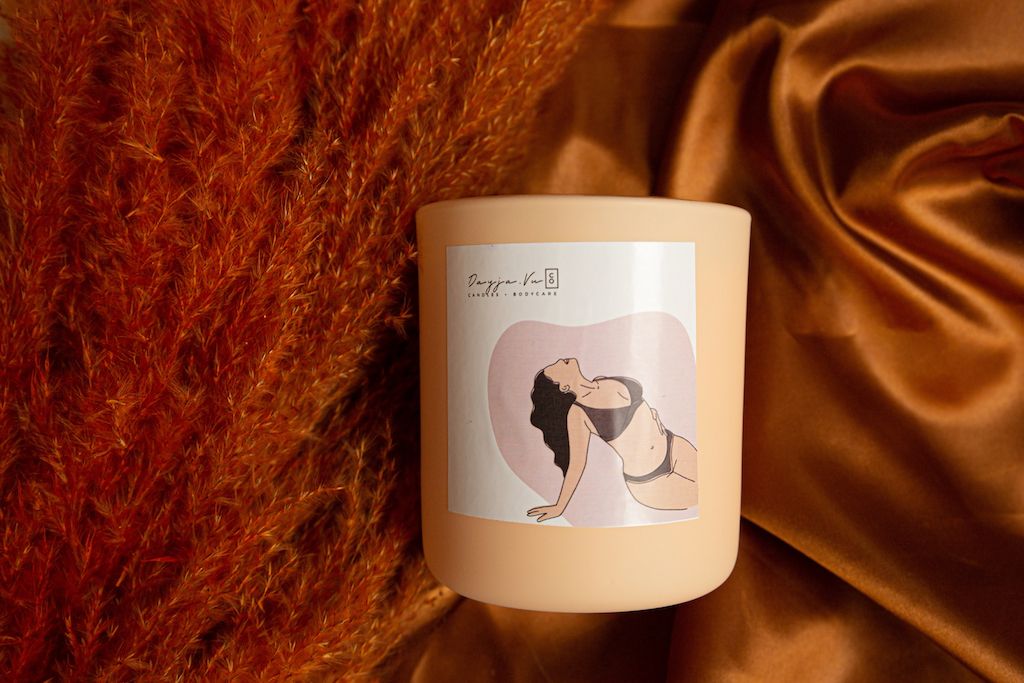 Luxurious body-positivity candle