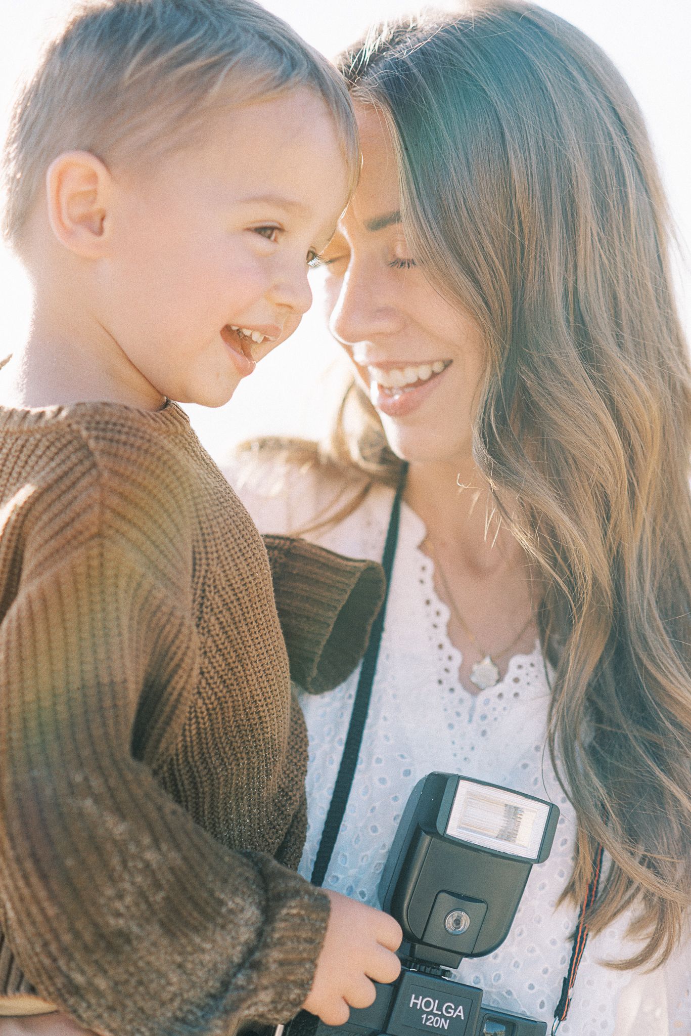 Family photographer in Saskatoon.  Newborn Photographer near me.  Lifestyle family photographer Saskatoon.
