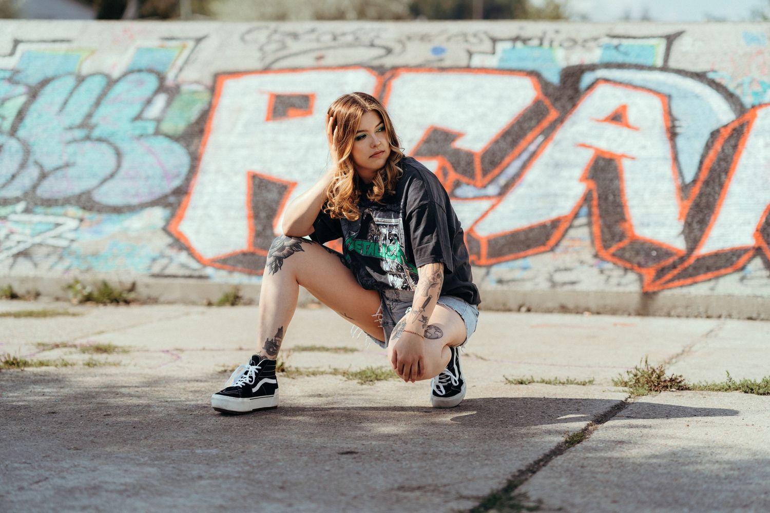 Personal branding an lifestyle photography: Young woman with tattoos.