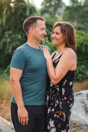 Rachel Aranico Photography, Couples, Man and Woman looking at eachother