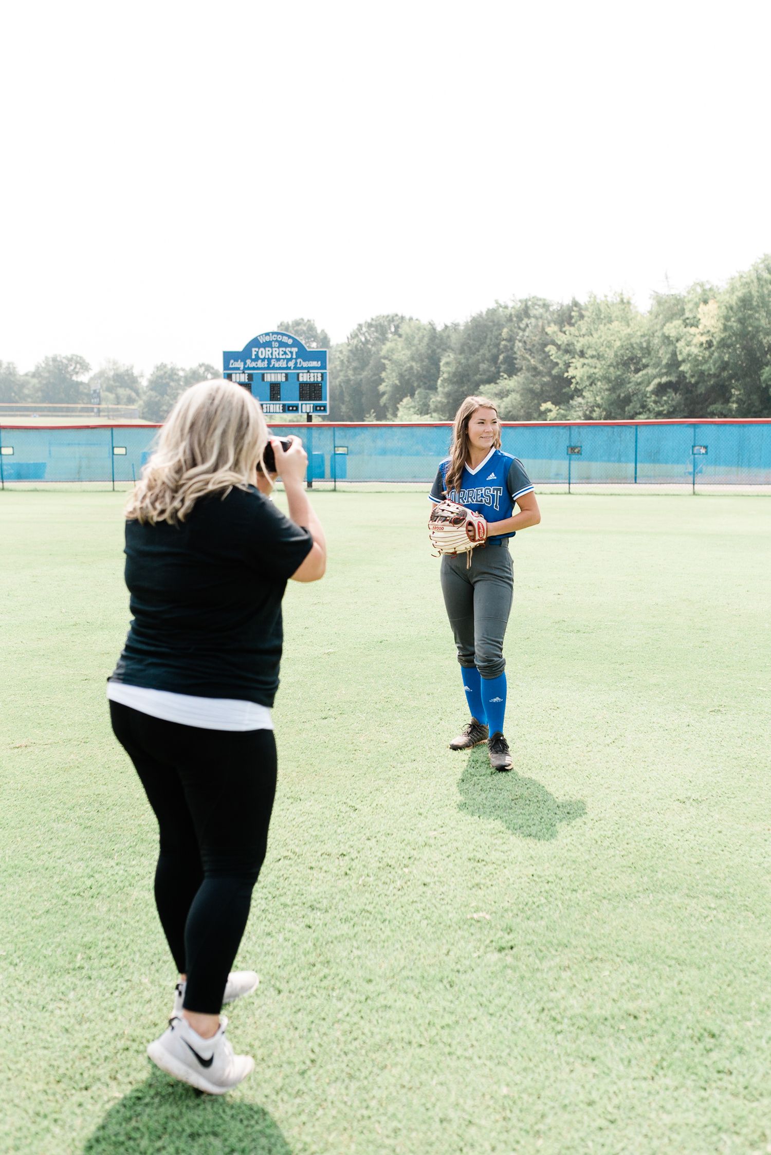 Middle Tennessee athlete, senior, and portrait photographer