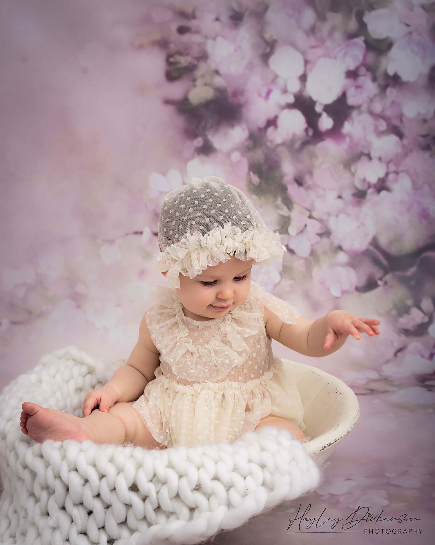Hayley Dickenson Photography Studio - baby girl sat in a bowl smiling