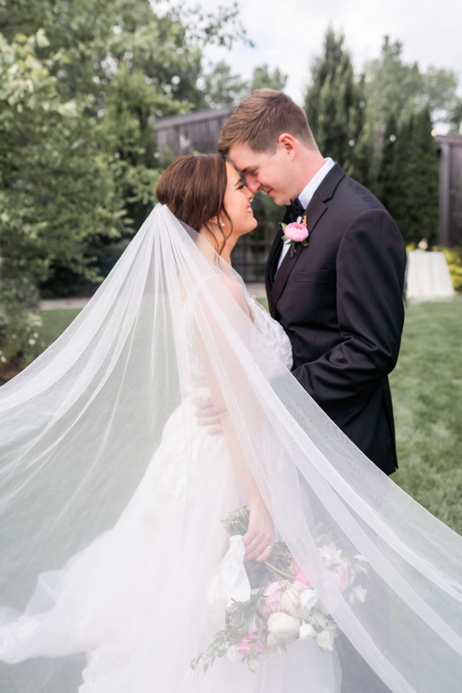 Cushing Field House Holly Michigan Wedding Photographer Katie Gibbons Photography
