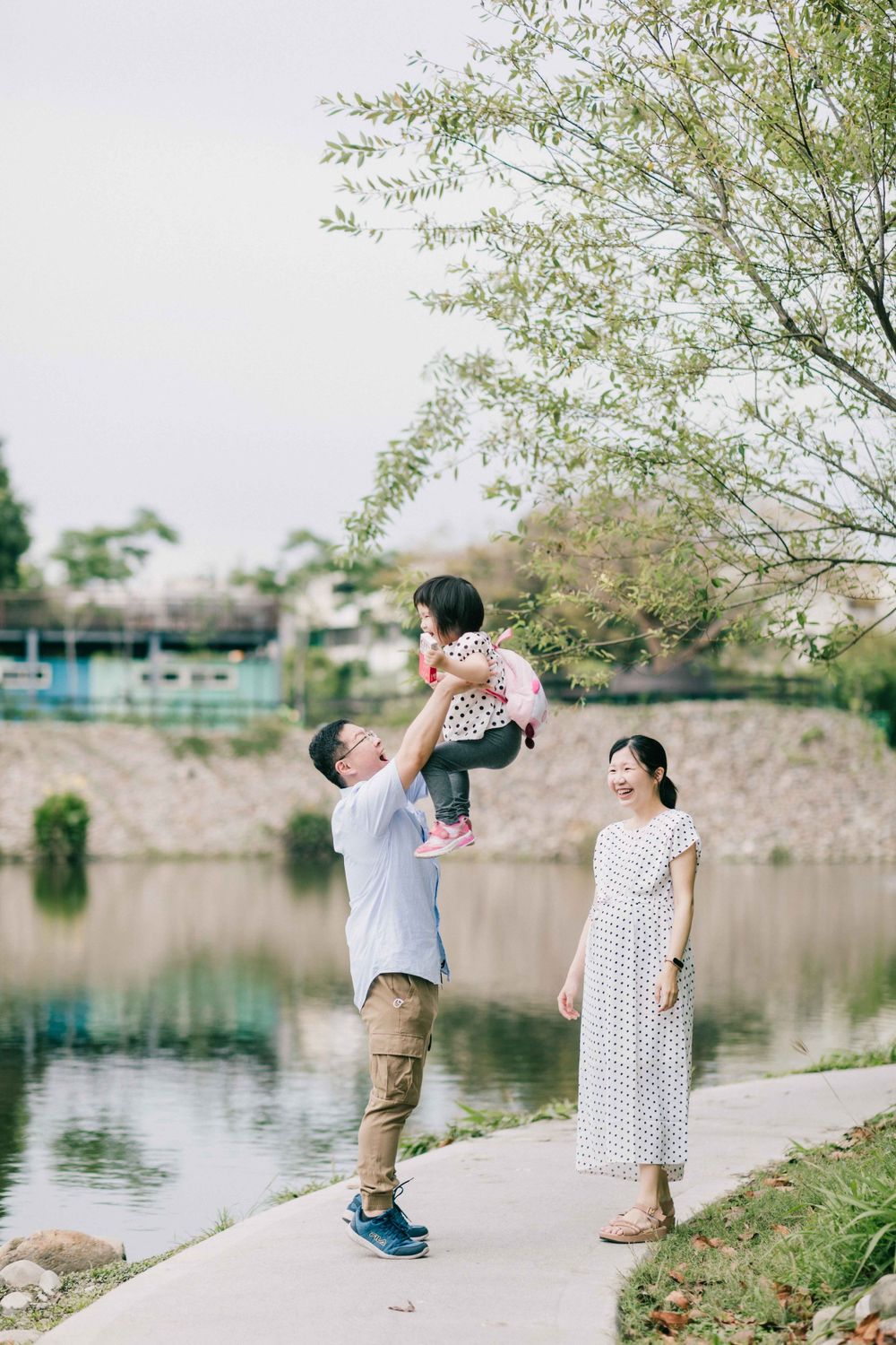 孕婦寫真、美式孕寫真、散步孕寫真、美式家庭寫真、美式親子寫真、公園孕寫真、屏東孕寫真、高雄孕寫真、台南孕寫真、台中孕寫真、台北美式孕寫真、屏東攝影工作室、屏東攝影棚、美式自助婚紗工作室推薦、便服孕寫真、生活感、屏東復興公園寫真、屏東自助婚紗