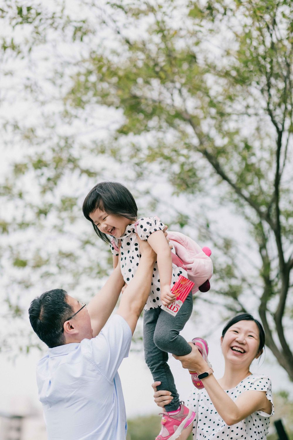 孕婦寫真、美式孕寫真、散步孕寫真、美式家庭寫真、美式親子寫真、公園孕寫真、屏東孕寫真、高雄孕寫真、台南孕寫真、台中孕寫真、台北美式孕寫真、屏東攝影工作室、屏東攝影棚、美式自助婚紗工作室推薦、便服孕寫真、生活感、屏東復興公園寫真、屏東自助婚紗