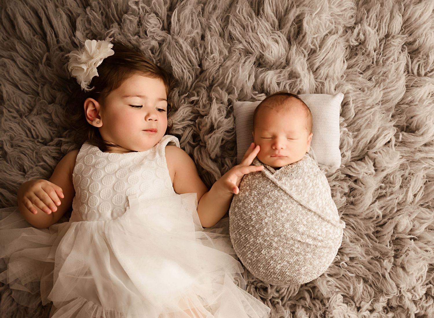 sibling and newborn photos in Moreno Valley CA newborn photography studio