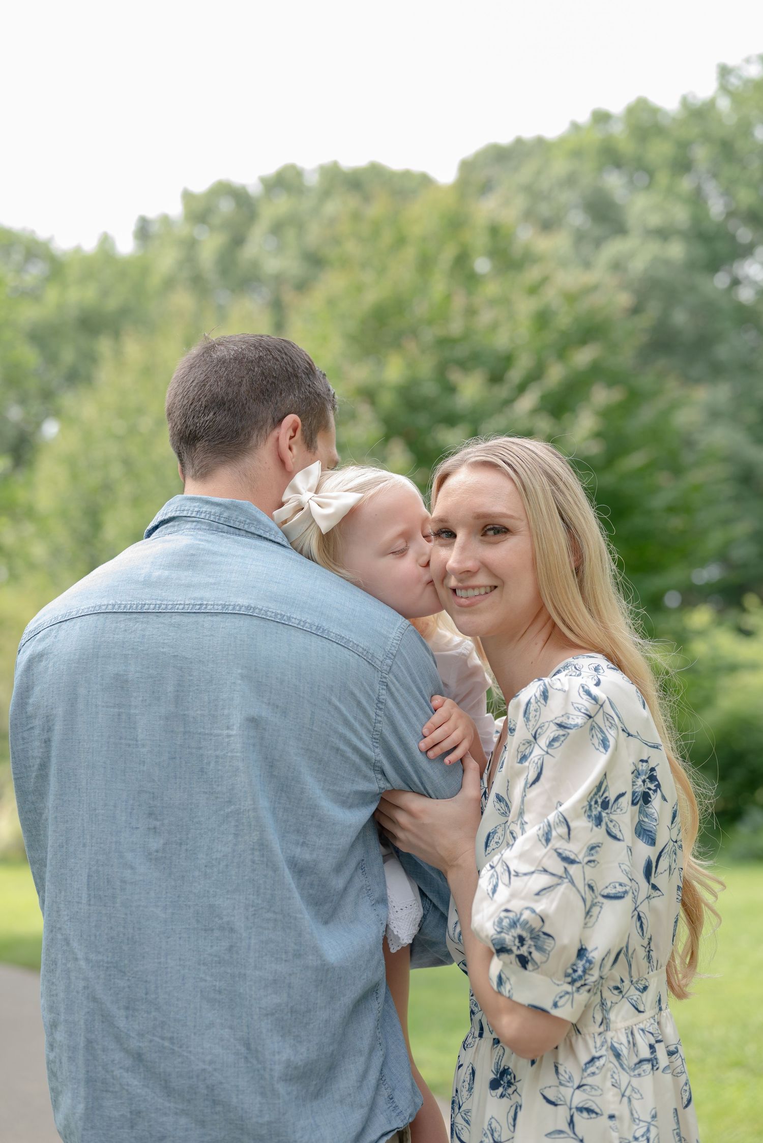 Family photos at park