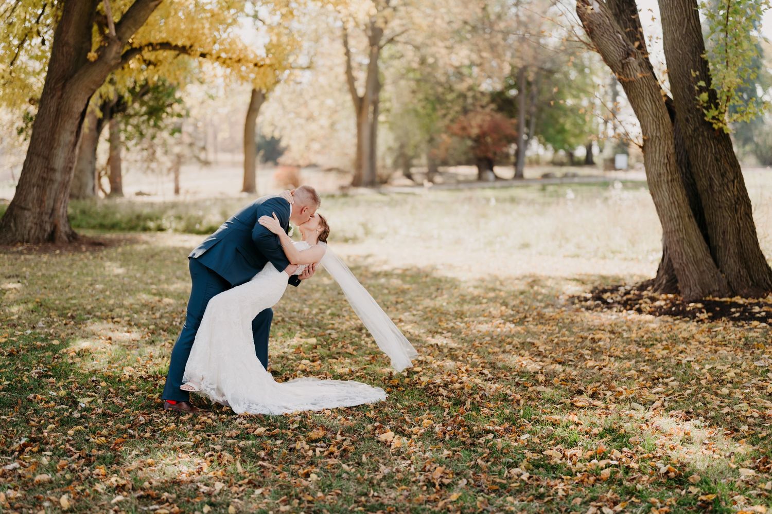 Ohio Wedding, Ohio Photographer, Wedding Photographer, Winterberry Farm, Bride and Groom Photos