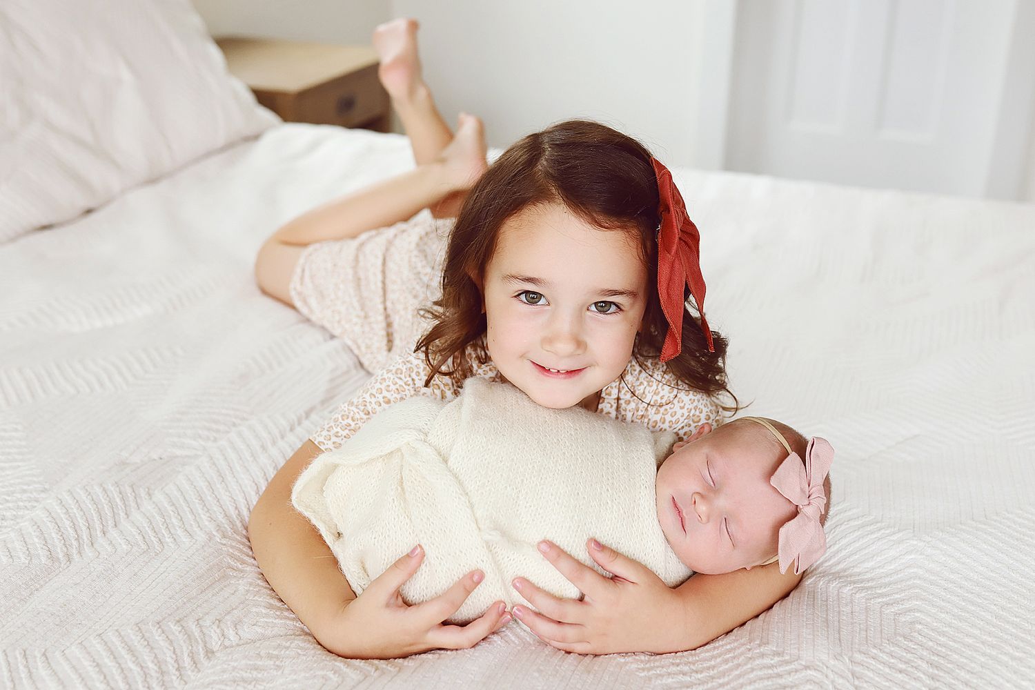 baby and sister photos, newborn photography Lehi, Utah photographer