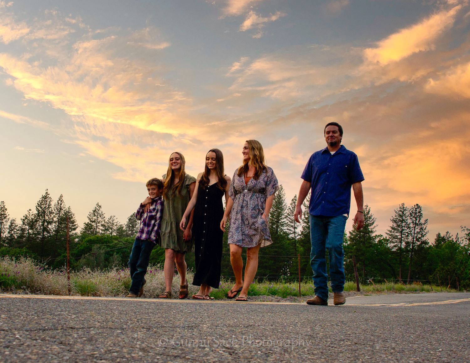 Family photoshoot, Gunnii Sack Photography, Volcano CA