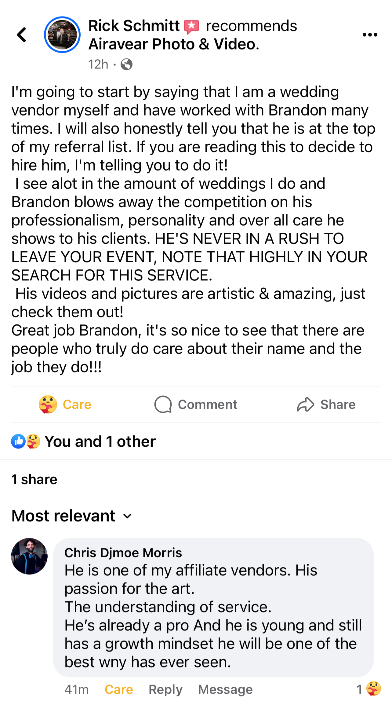 A social media recommendation post praising a wedding photographer's work and professionalism.