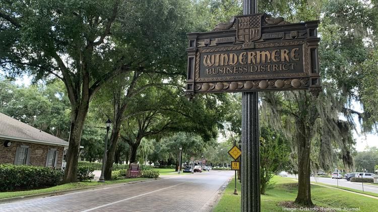 Windermere Lake Down Town Square Central Park