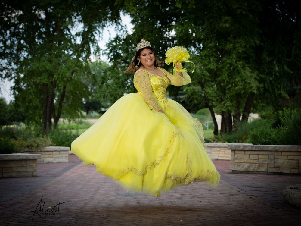 LIZET MIS XVII | IGLESIA SAGRADO CORAZON | SALON SAN JOSE | Independence Grove Forest Preserve park | 08-13-2022