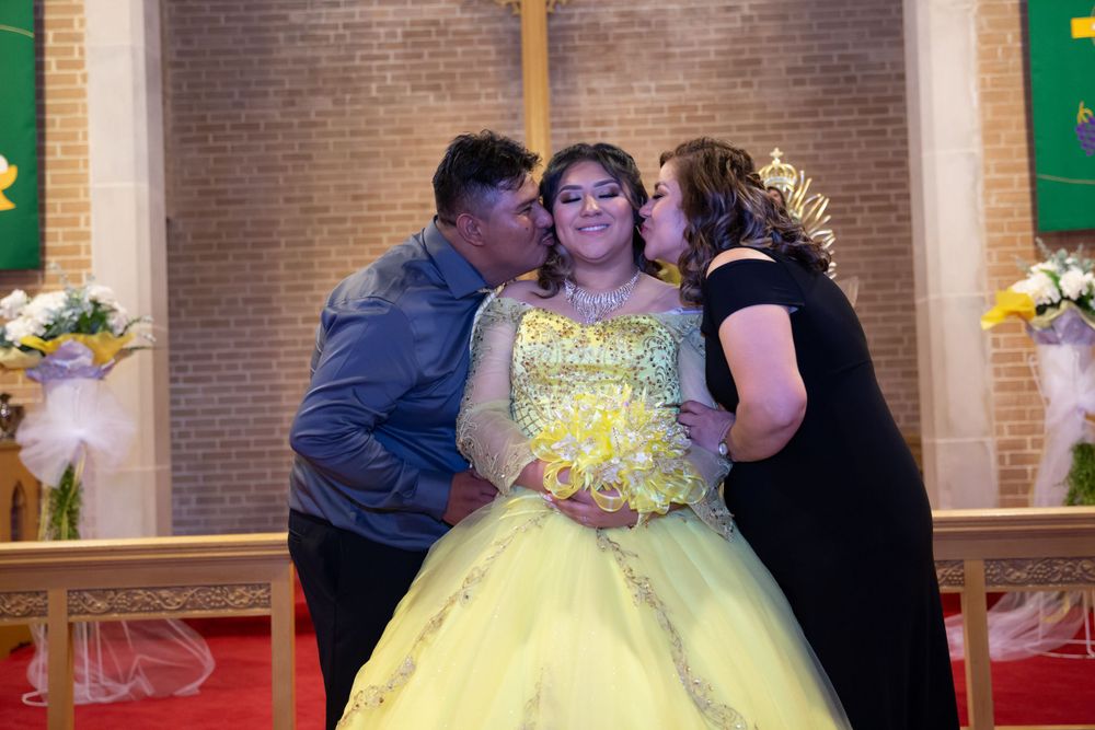 LIZET MIS XVII | IGLESIA SAGRADO CORAZON | SALON SAN JOSE | Independence Grove Forest Preserve park | 08-13-2022