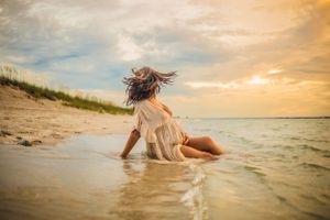 Maternity session at serenity point, topsail beach, nc
