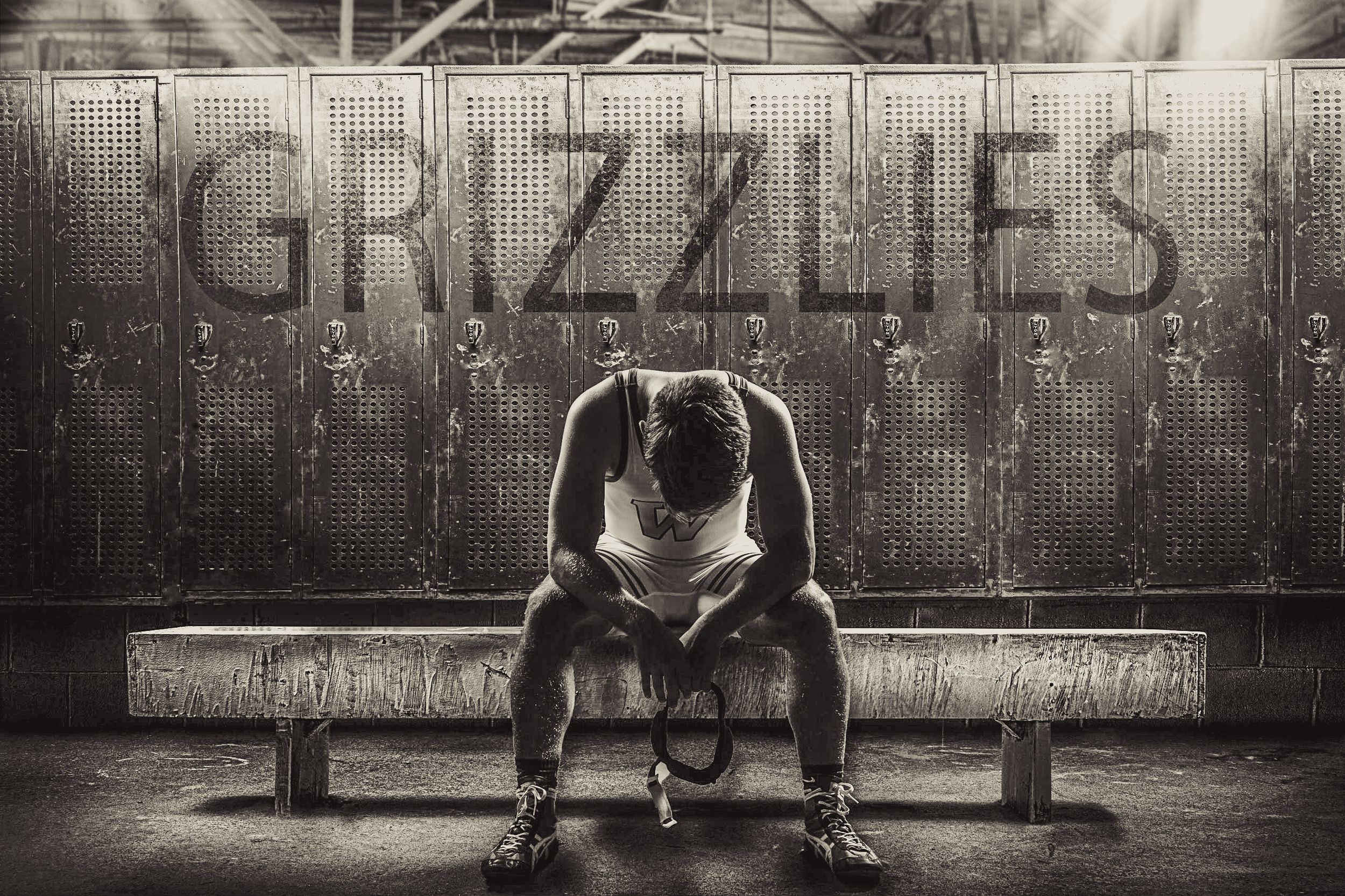 boys senior pictures wrestling