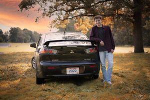 boys senior pictures with car
