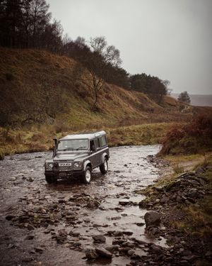 Off-road Land Rover Defender