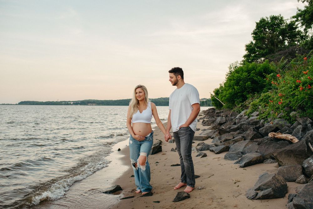 beach maternity session, northern virginia, nova photographer, maternity, leesylvania state park, beach