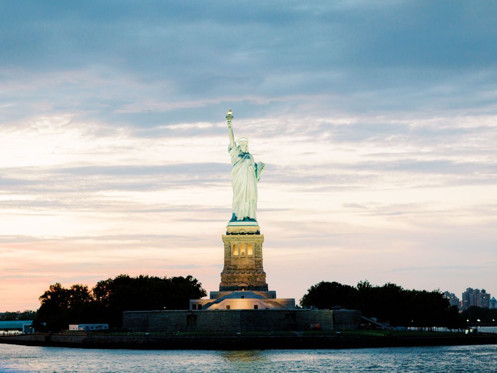 NYC Yacht Wedding Atlantica cruise Skyline Reception Jeanie Jang Photo NYC Wedding Photographer
