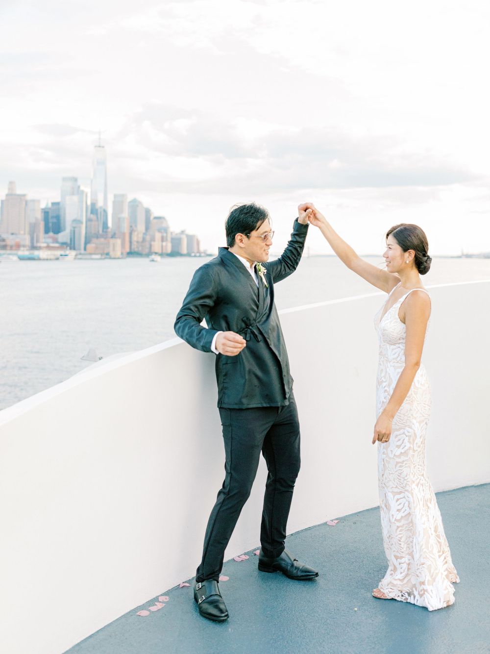 NYC Yacht Wedding Atlantica cruise Skyline Reception Jeanie Jang Photo NYC Wedding Photographer