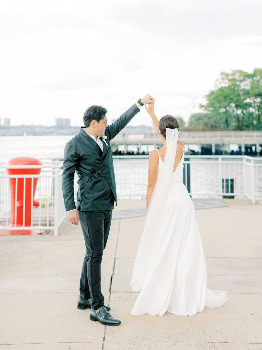 NYC Yacht Boat Wedding Jeanie Jang Photo NYC Wedding Photographer