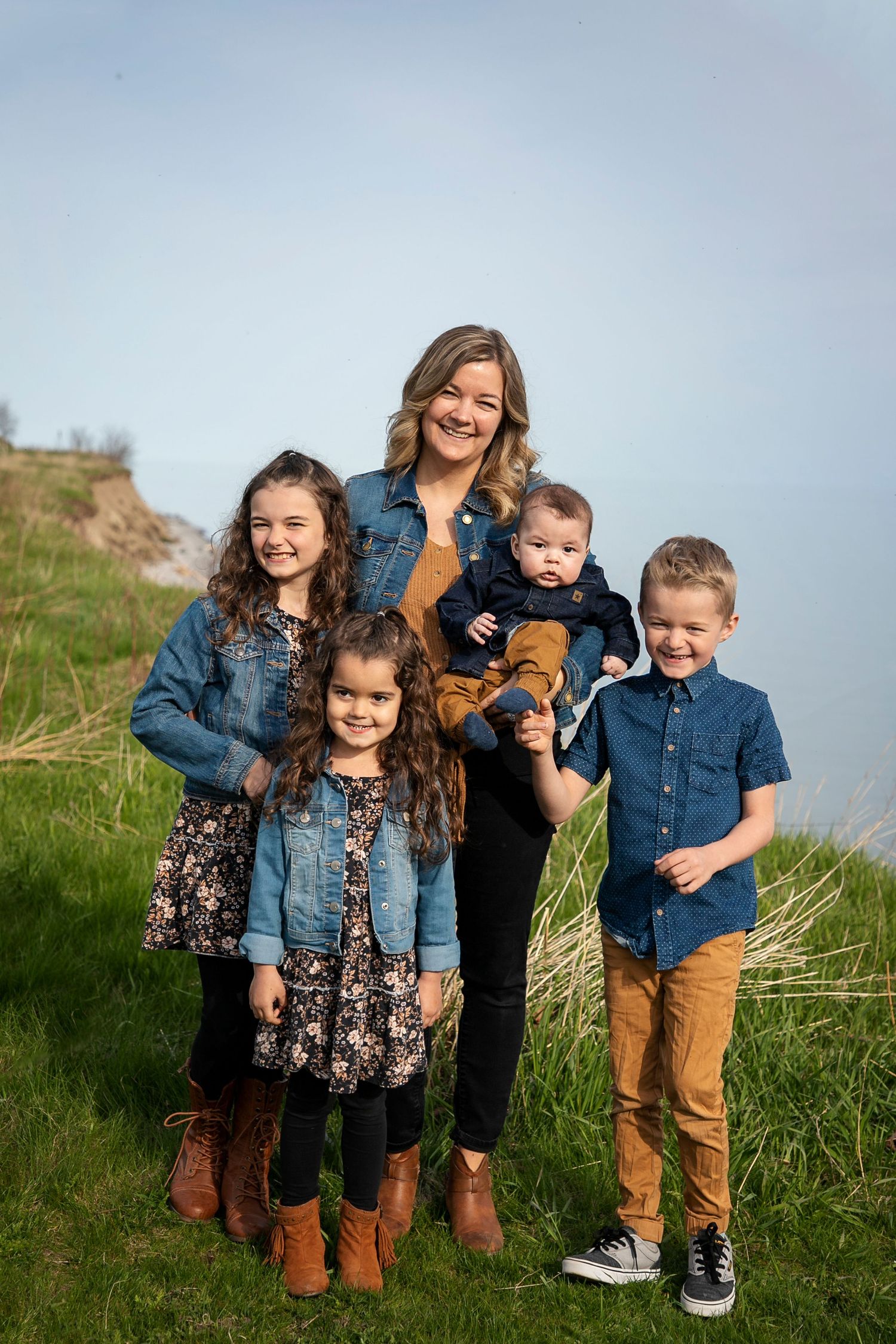a Mom and her 4 kids at the Samuel wilmot nature area in Newcastle, ON