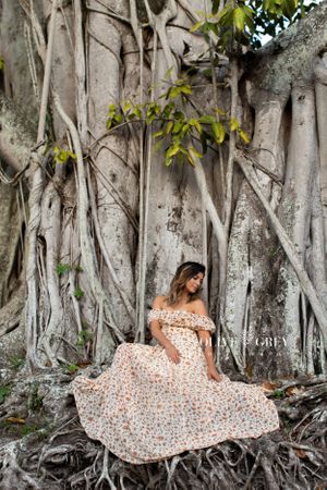 Sarasota Photographer Creative Lakewood Ranch Women Photography Content Photos Confidence Women Editorial Photoshoot Beach Family