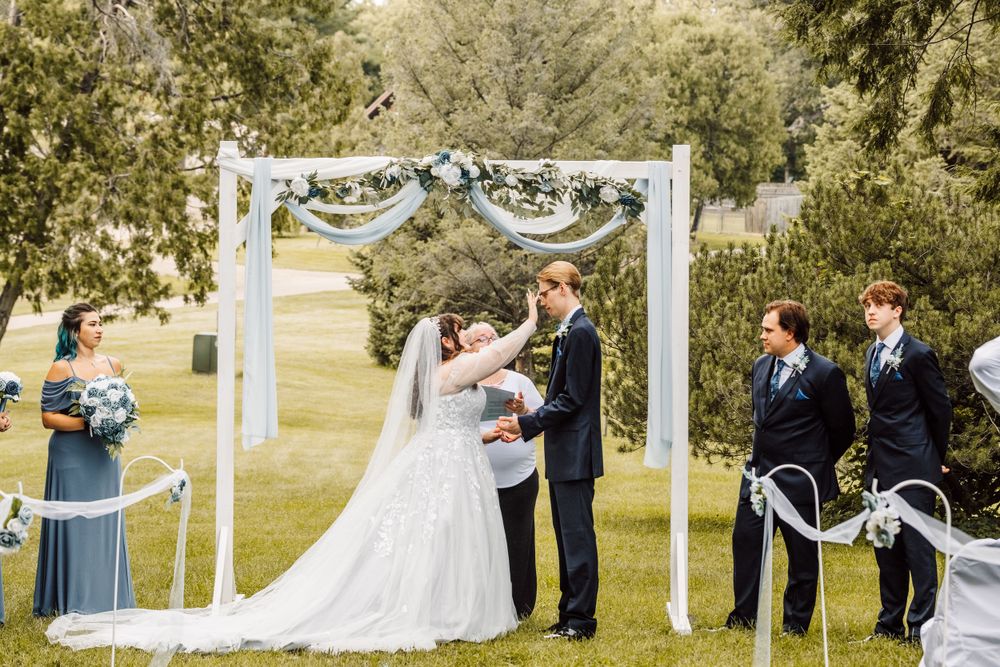 Eagle Point Park wedding in Clinton, Iowa