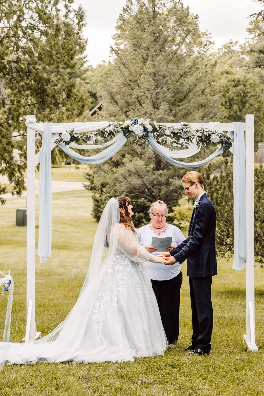 Wedding in Eagle Point Park Clinton, Iowa