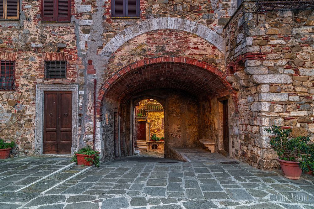 Montemerano old village (Tuscany) Italy Copyright Claudio Vicentini photographer