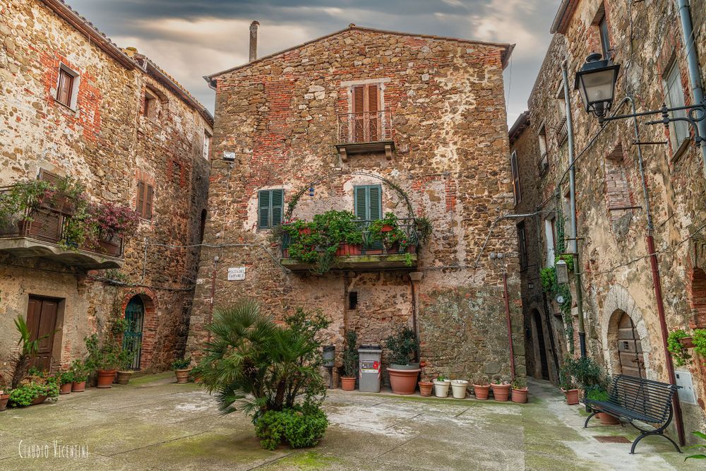 Montemerano old village (Tuscany) Italy Copyright Claudio Vicentini photographer