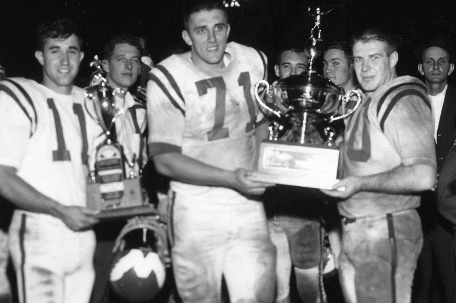 Joe Bugel with teammates