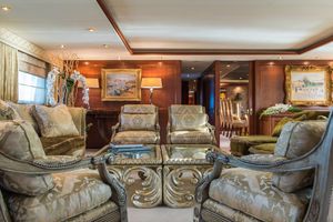 prestigiosi interni in yacht a portofino